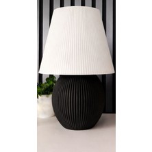 Velora Minimal Abajur – Siyah Gövde, Soft Işık, Ev & Yatak Odası Aydınlatması