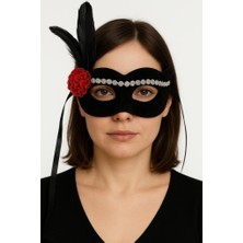 Urfakent Siyah Renk Süet Kaplama Gümüş Dantelli Kırmızı Gül Tasarımlı Parti Maskesi 18X20 cm