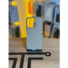 Avcı Teknoloji Market iPhone 16 Pro Uyumlu Kaymaz Tırtıklı Dokulu Mat Kılıf