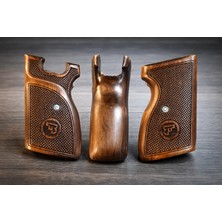 Yücel Av Bayii Cz 70 Çek Vizör 7.65 mm Ahşap  Kabze