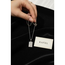 Rafiel Rafıel Minimalist Ay Figürlü Baget Plaka Kolye - Çelik Kaplama Şık Tasarım - 44 cm Kolye