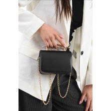 Özüm Çanta Kadın Kare Gold Detay Zincir Askı Çapraz ve Omuz Çanta Siyah