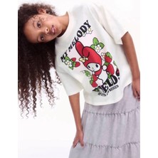 Alyakids My Melody Çilek Baskılı Kız Çocuk Tişört - Sanrio Karakterli Beyaz Tshirt - Pamuklu Vintage Tasarım