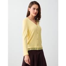 Jimmy Key Açık Sarı Rahat Kesim Yumuşak Dokulu Dantel Detaylı Hırka