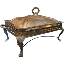 TT Avrupa, 1800’LER Sonu Gümüş Kaplama Servis Isıtıcısı Ajur Bordürlü, Cam Hazneli; Zarif ve Koleksiyonluk Bir Parça. 48 cm 25 cm 26 cm