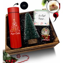 As Gift Kasa Içerisinde Kişiye Özel Kırmızı Termos & Çam Ağacı& Kar Küresi Hediye Seti