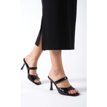 Gökhan Talay Elanor Esnek Yumuşak Kaymaz Taban (8 Cm) Siyah Rugan Tek Bant Topuklu Terlik