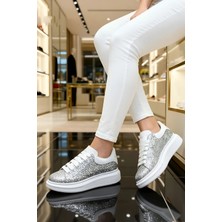 Ticen Simli Gümüş Kadın Sneaker Ayakkabı – Kalın Taban, Şık & Modern Tasarım