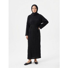 Foremia Pilise Dokulu Kemer Detay Elbise-Siyah -