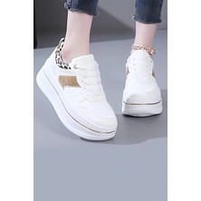 Ticen Beyaz Kalın Taban Kadın Spor Ayakkabı – Leopar ve Gold Detaylı Sneaker
