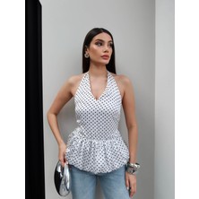 Esra Helvacı Puantiyeli Boyun Bağlamalı Fırfırlı Bluz
