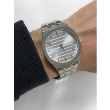 Şık ve Modern Erkek Saati