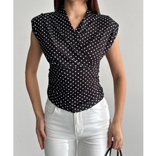 Cemo Kadın Puantiyeli Kruvaze Yaka Vatkalı Bluz