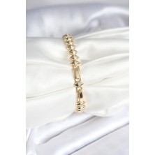 Pirinç Gold Renk Zirkon Taşlı Baklava Model Kadın Bileklik