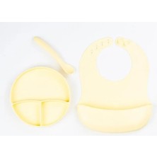 Ttt Sarı 3’lü Silikon Yemek Seti – Önlük + Diş Kaşıyıcılı Kaşık + Vakumlu Tabak