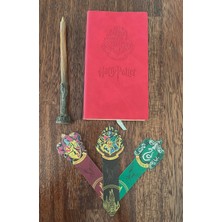 Miamantra Harry Potter Temalı Hediye Seti /harry Potter Işlemeli Deri Defter, Asa Şeklinde Kalem ve 3 Adet Kitap Ayracı Seti-Model 2