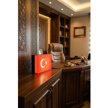 Türk Bayrağı LED Işıklı Dekor – 12V Adaptörlü Masa Üstü Aydınlatma, Lightbox