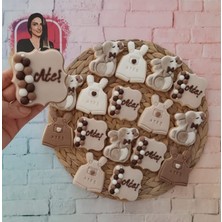 Tatlı Armağanlar Kahverengi Tavşan Temalı Isimli Bebek Tulumlu Model Butik Kurabiye - 20 Adet