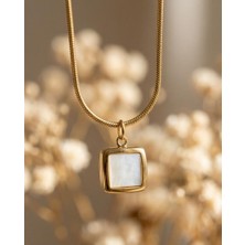 Mervan Takı Minimal Kare Uçlu Altın Renk Çelik Kolye