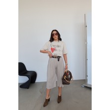Özge Özgenç Pileli Bermuda Pantolon
