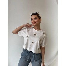 Fehu Bloom Boncuk Detaylı Crop Tişört Beyaz