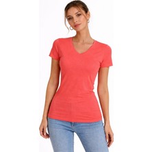 Velmora Fashion Kadın T-Shirt V Yaka Slim Fit Likralı Tişört Yazlık Basic Body - Nar Çiçeği