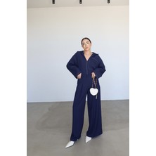 Özge Özgenç Kontrast Dikişli Bluz Pantolon Takım