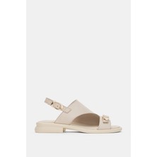 Selin Shoes Solea Hakiki Deri Alçak Topuk Gold Aksesuar Detaylı Kadın Sandalet- Ekru