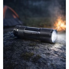 BK Gift Kişiye Özel Isimli 9 LED Siyah El Feneri 1202 – Lazer Baskılı Taşınabilir El Feneri