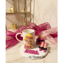 Su Tasarım Evi [kişiye Özel Tasarım] El Yapımı Hediyelik Kız Fincan + Isimli Makyaj Figürlü Tabak Seti