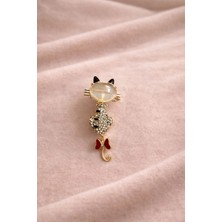 Ascera Kedi Figürlü Taşlı Broş – Şık Tasarım