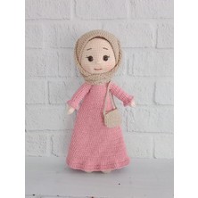 Pembe Elbiseli Ravza Bebek Amigurumi Organik Oyuncak
