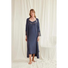 Red Womans Dekolteli Yakası ve Kolu Dantelli Sabahlık Takımı