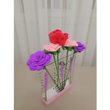 Gift And Flowers Kitap Vazoda Örgü Güller, Anneler Günü, Sevgililer Günü, Özel Günler Tasarım Çiçek
