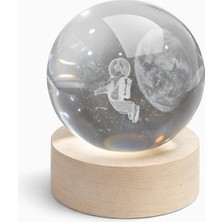 Goog Design Aydaki Astronot Desenli LED Gece Lambası Kristal Küre – Rgb & Gün Işığı Seçenekli Dekoratif Oyuncak