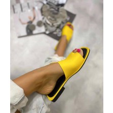 Defne Shoes Kadın Yazlık Terlik Premium Seri Lazer Kesim Kare Burun Düz Taban Rahat Şık Günlük Kullanım Terliği Sarı Beyaz Siyah Kırmızı