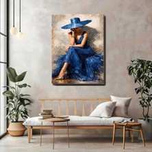 Artprinta Mavi Elbiseli Kadın Kanvas Tablo – Şık ve Sanatsal Duvar Dekoru