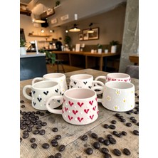 Artistic Quality Dekoratif Siyah Kırmızı Kalp ve Papatya Işlemeli, Kabartma Detaylı Çay-Kahve Fincanı 6 Adet