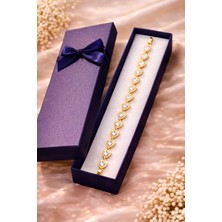 Elifin Işığı – Kalp Taşlı Altın Işıltı Bileklik