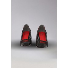 Victoria Shoes Transparan Fileli Siyah Rugan Küt Burun Ayakkabı