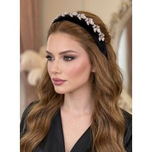 Parlak Taşlı Siyah Kadife Taç – Gelin, Kına ve Davet Için Şık Saç Aksesuarı