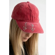 Kırmızı Taşlı Yengeç Desenli Şapka Kep