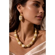 Solare Accessories Kemik ve Lav Taşı Detaylı Altın Kaplama Ara Parçalı Doğal Taş Kolye & Küpe Seti