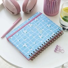 Esranın Dünyası Mavi Papatyalar Desenli A5 Spiralli Süresiz Planlayıcı Ajanda