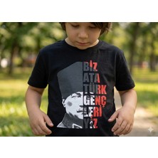 Lollico Kız ve Erkek Çocuk Atatürk Baskılı Siyah Tişört - Milli Bayramlara Özel Tasarım %100 Pamuklu T-Shirt