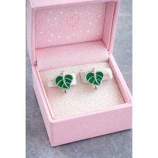 miraç gümüş takı atölyem 925 Ayar Gümüş Yaprak Detaylı Mineli Çocuk Küpesi