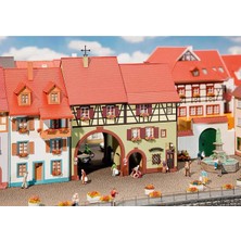 Faller 130499 1/87 Ölçek, Niederes Tor Binası, Plastik Model Kiti