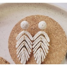 Krem Yaprak Hasır Küpe