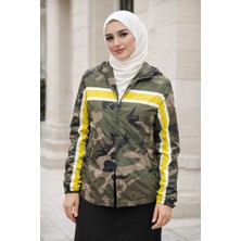 Mastiff Kadın Asker Desenli Sarı Baskı Detaylı Yağmurluk