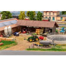 Faller 130584 1/87 Ölçek, Ekipman Barakası, Gübre Çukuru ve Yem Siloları, Plastik Model Kiti